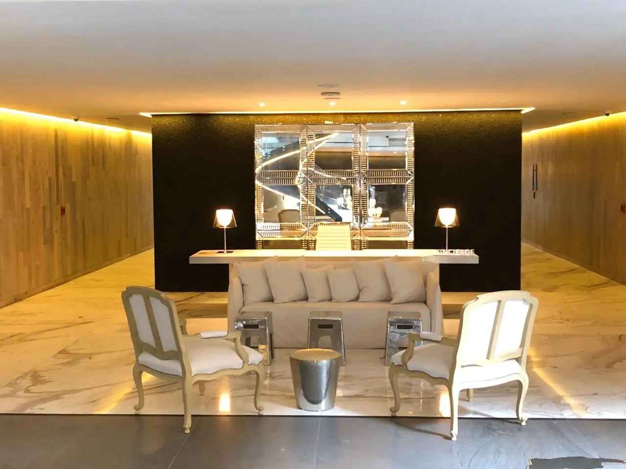 Lobby — detalle